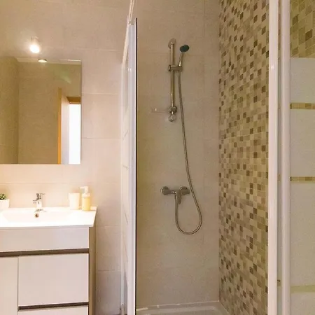 Sunny Oura By Alzira Apartment