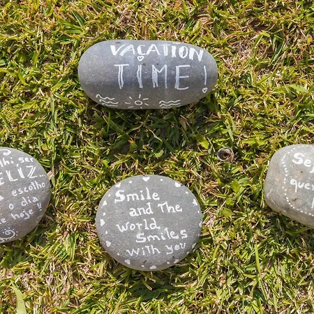 Sunny Oura By Alzira Αλμπουφέιρα