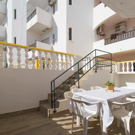 Sunny Oura By Alzira * Αλμπουφέιρα